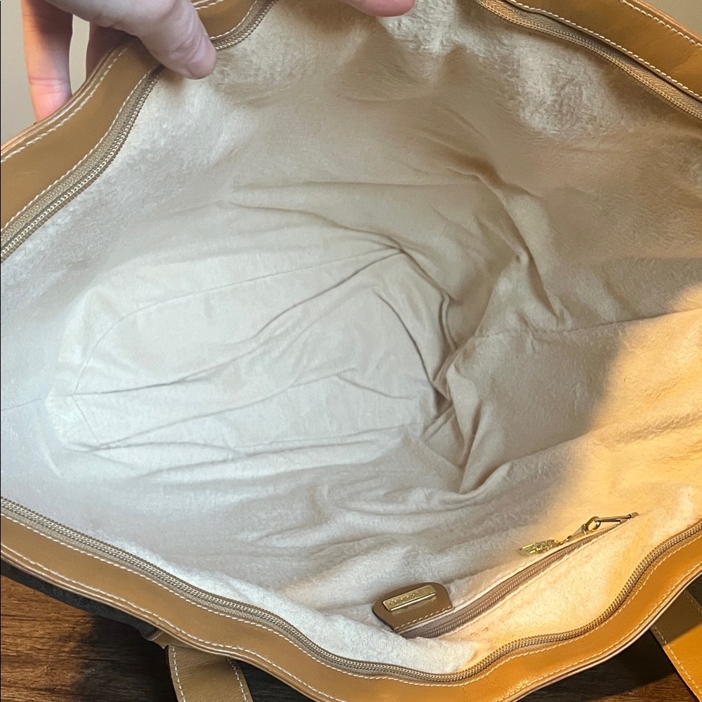Gucci Brown and Tan Tote Bag - Picture 8 of 15